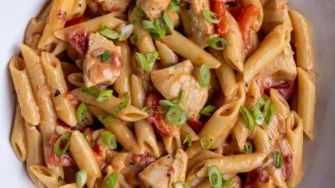 One Pot Creamy Cajun Chicken Pasta